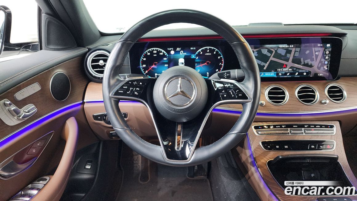 Mercedes-Benz E-Class 2021