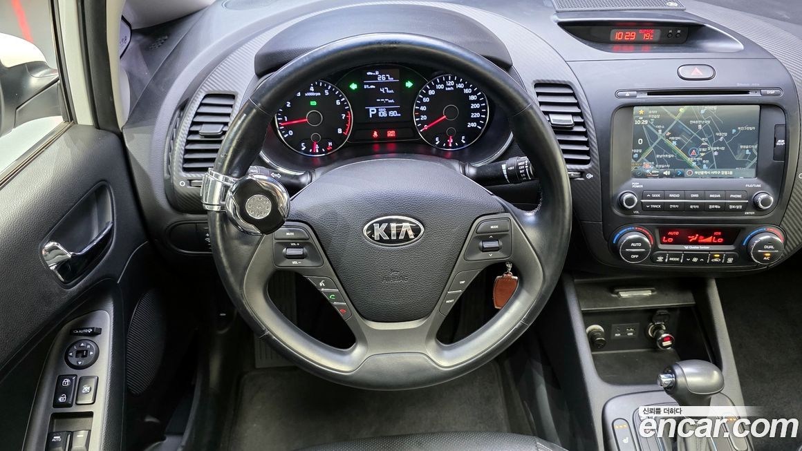 Kia K3 2013