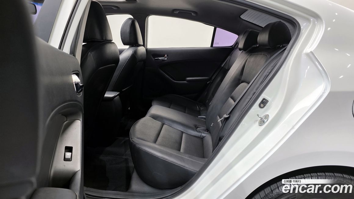 Kia K3 2013