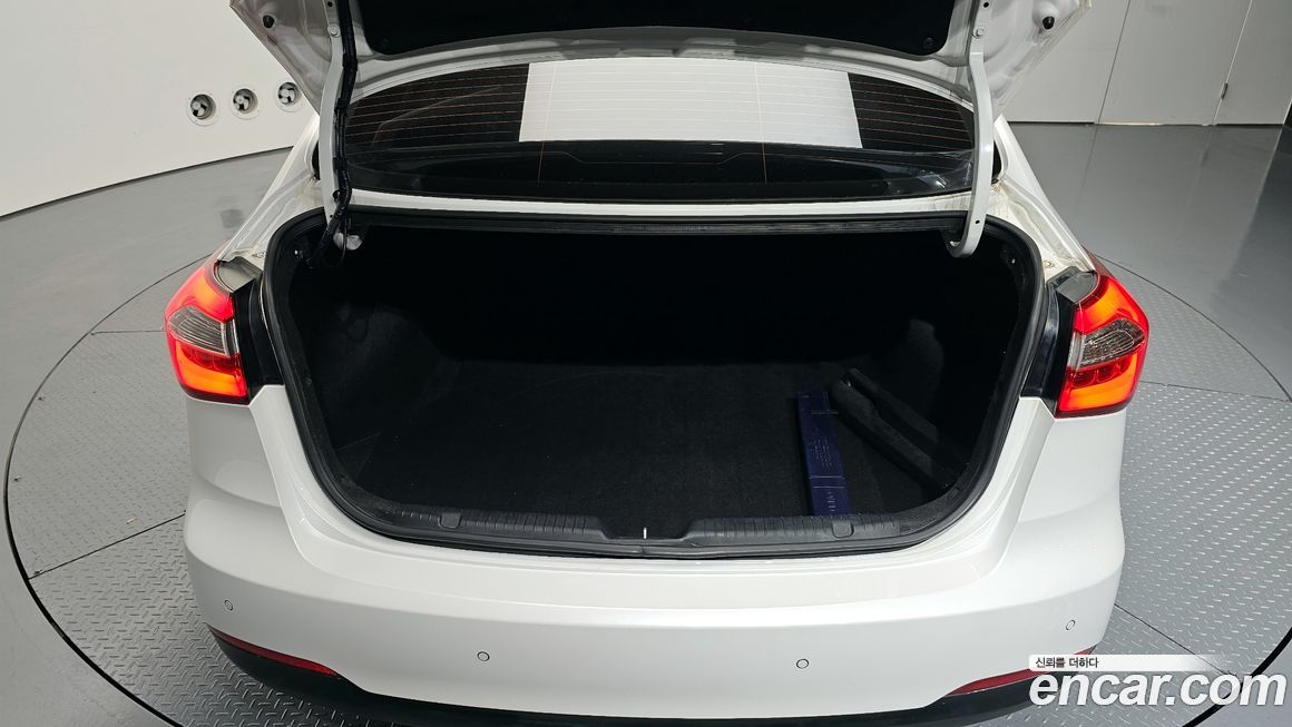 Kia K3 2013