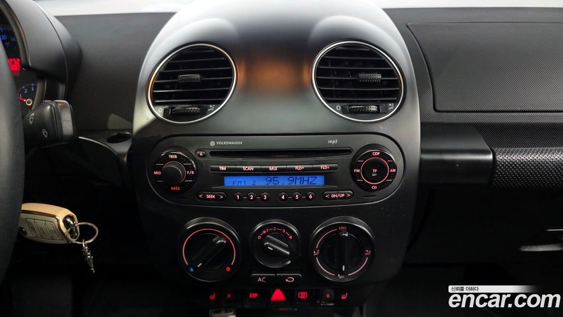 Volkswagen Beatle 2011