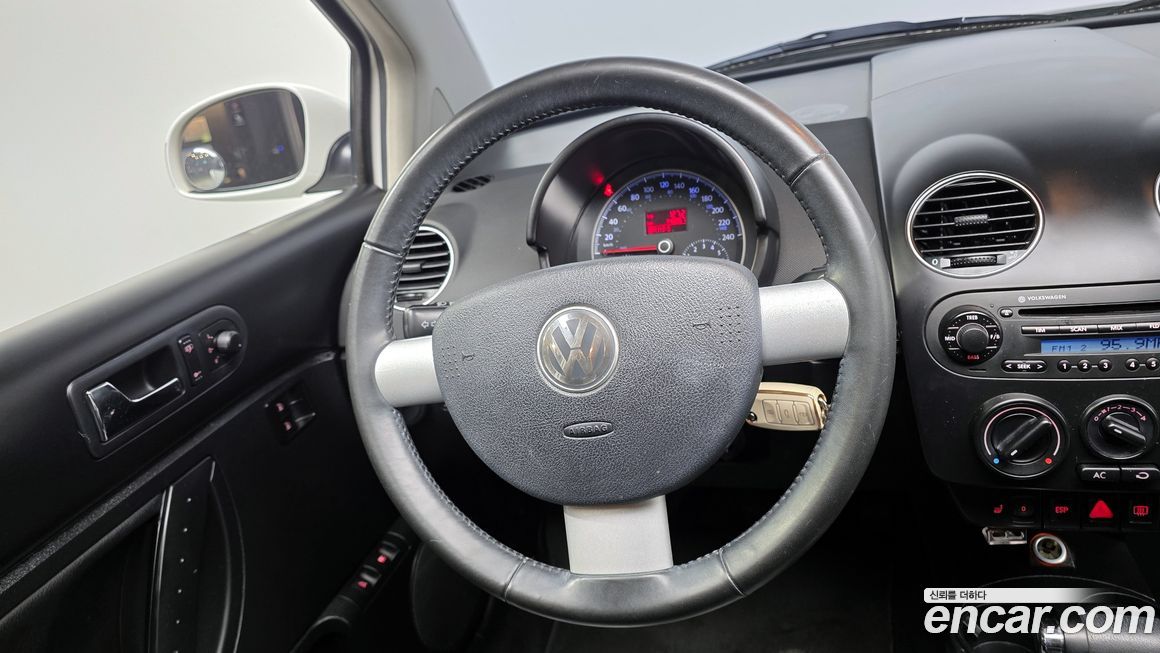 Volkswagen Beatle 2011