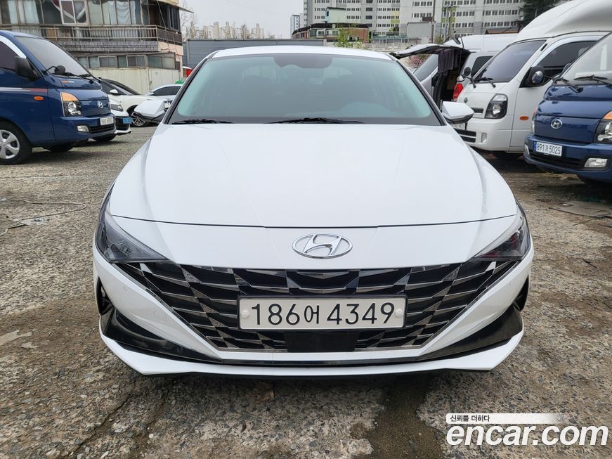 Hyundai AVANTE 2023