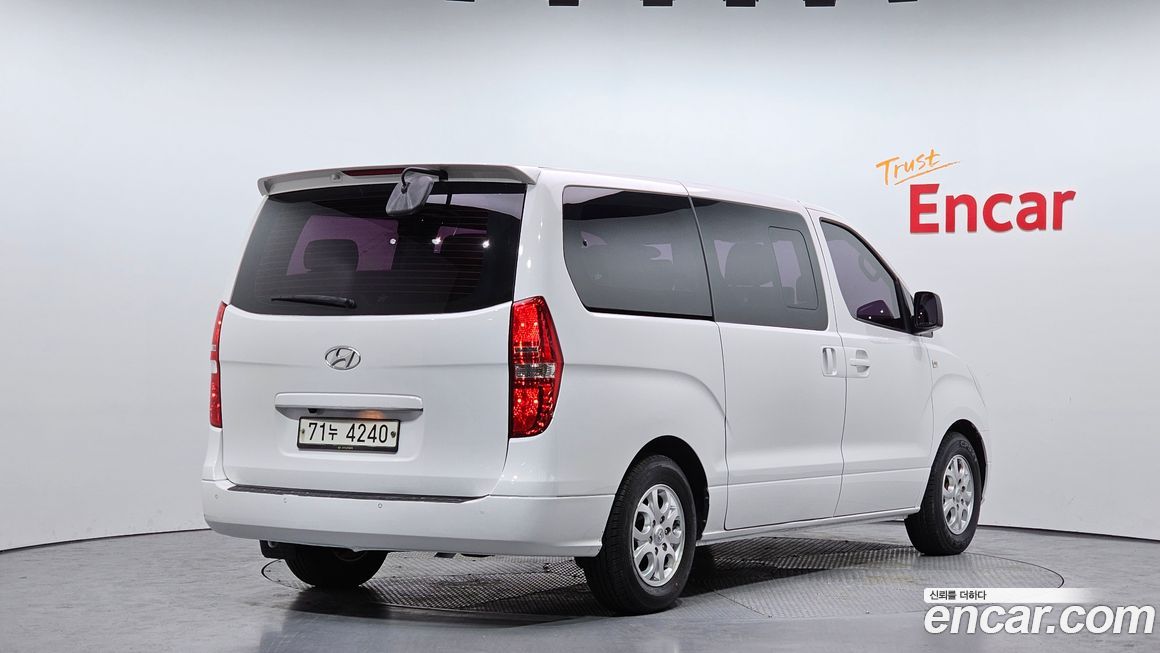 Hyundai Starex 2015
