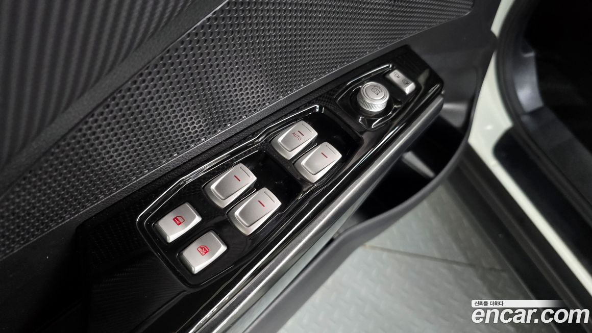 KG_Mobility_Ssangyong TIBOLI 2017