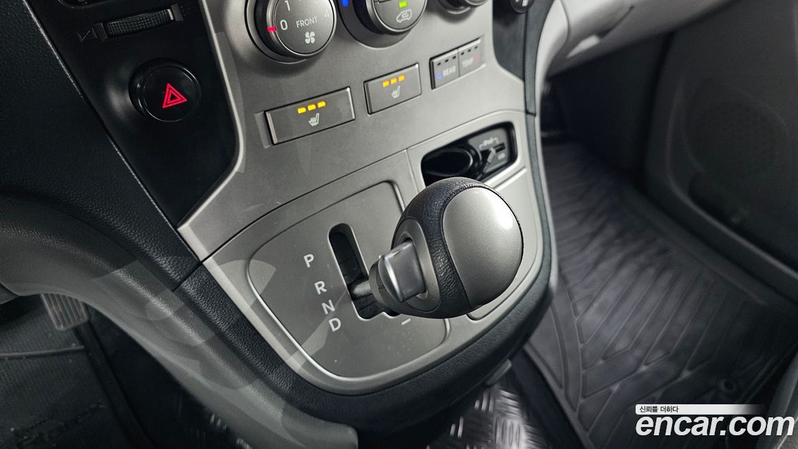 Hyundai Starex 2015