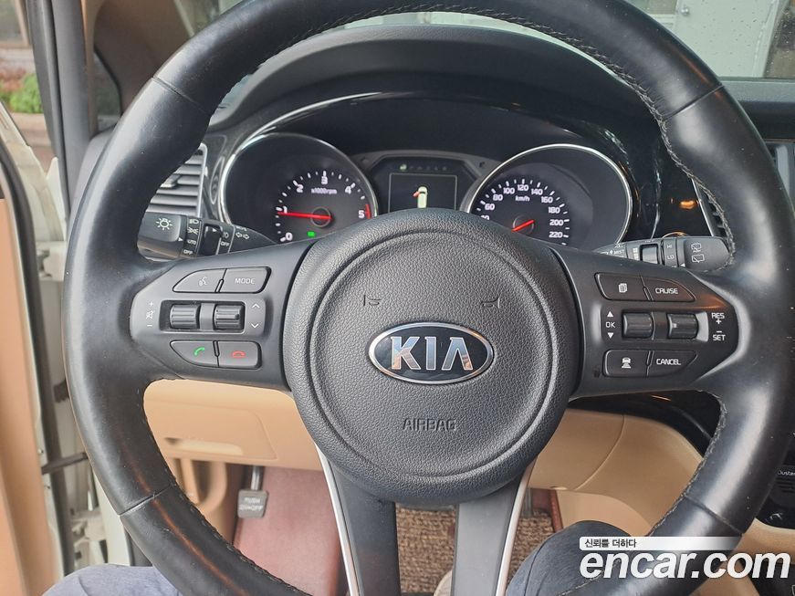 Kia Canival 2017