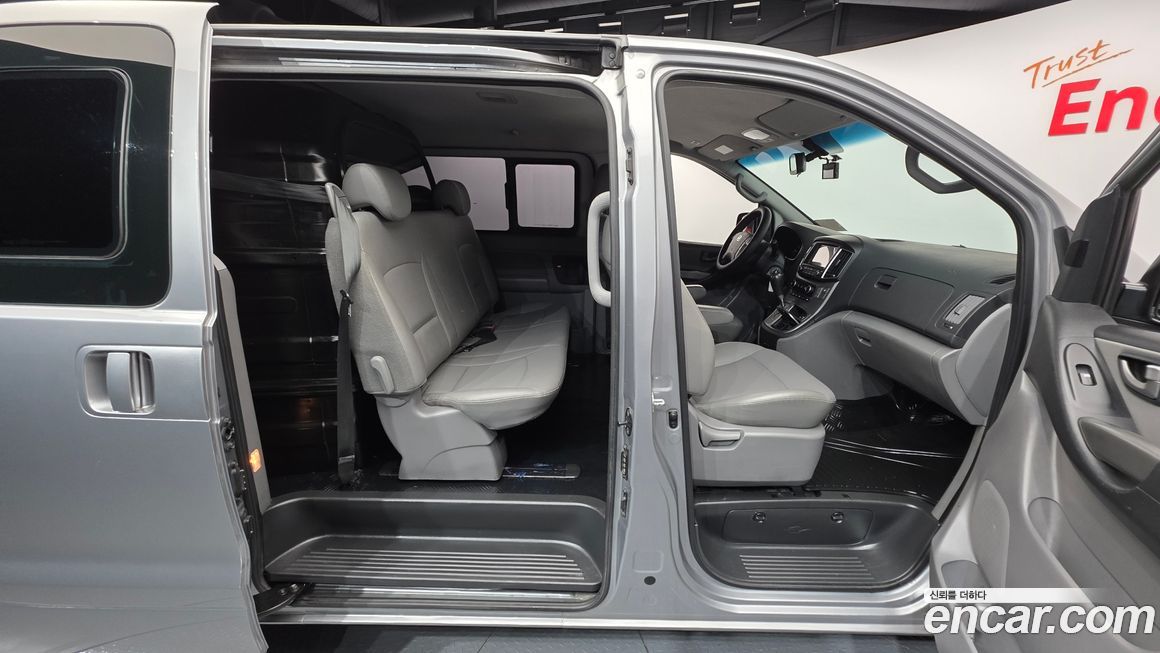 Hyundai Starex 2020