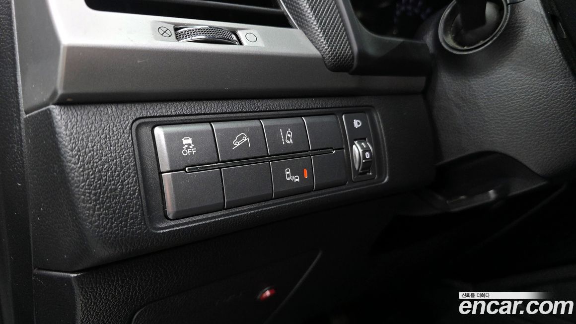 KG_Mobility_Ssangyong Rexton 2019