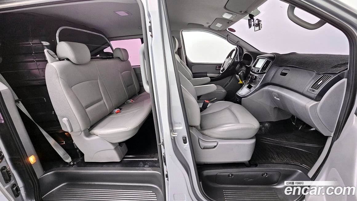 Hyundai Starex 2018