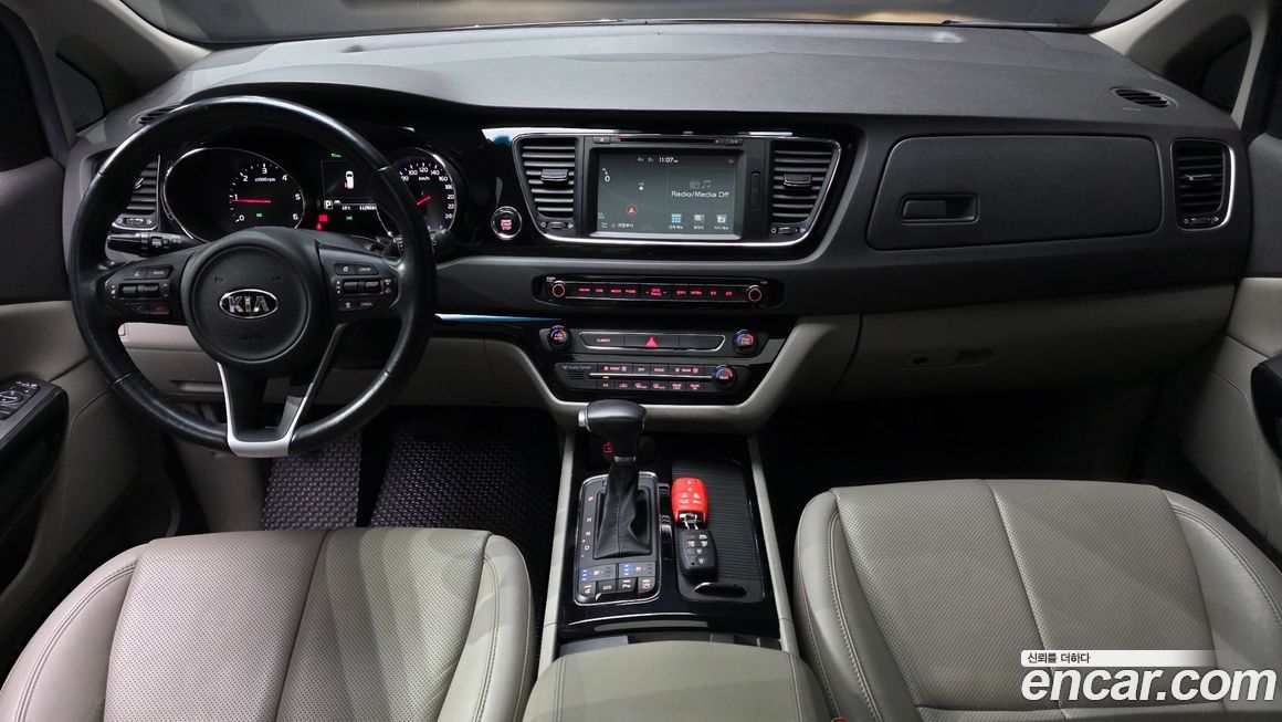 Kia Canival 2017