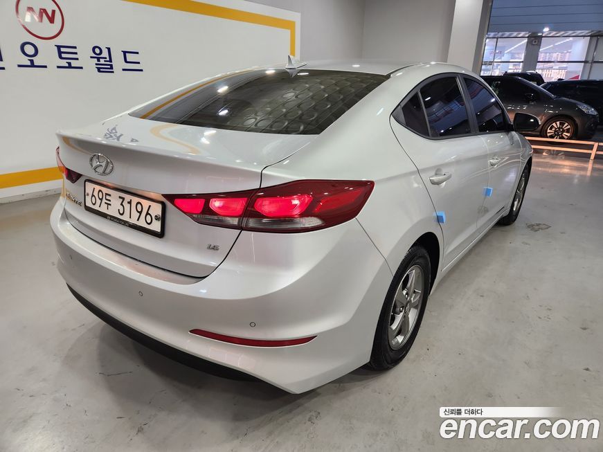 Hyundai AVANTE 2018