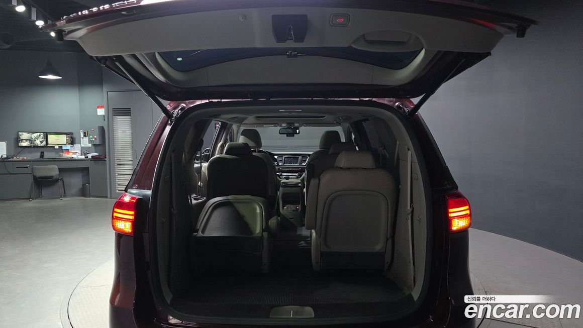Kia Canival 2017