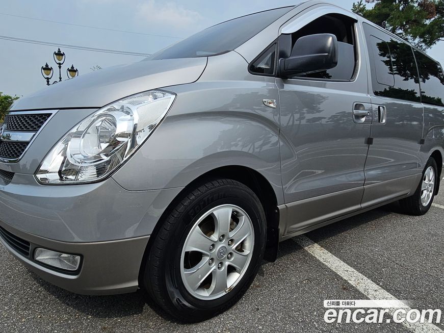 Hyundai Starex 2016