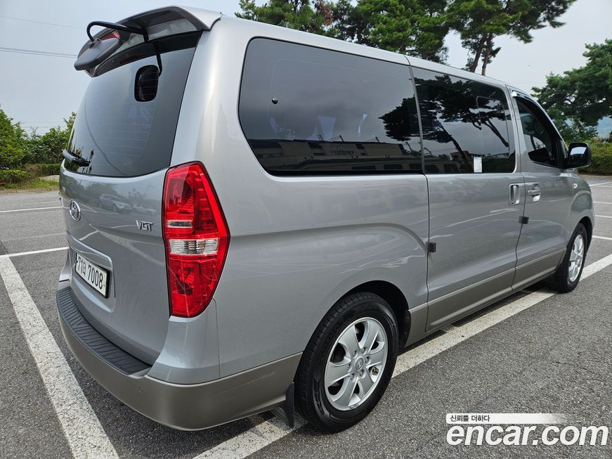 Hyundai Starex 2016