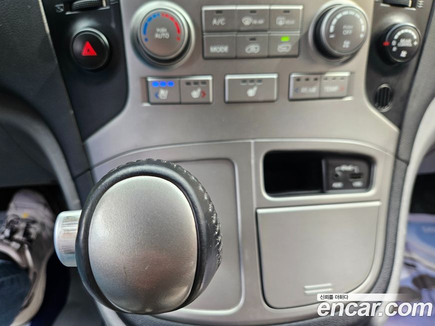 Hyundai Starex 2016