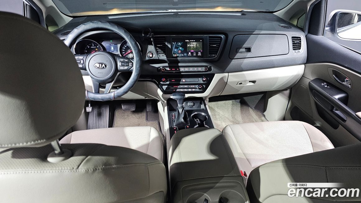 Kia Canival 2019