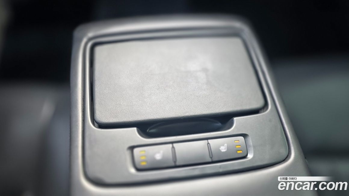 Hyundai Genesis 2015