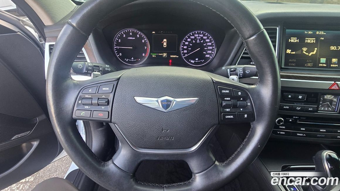 Hyundai Genesis 2015