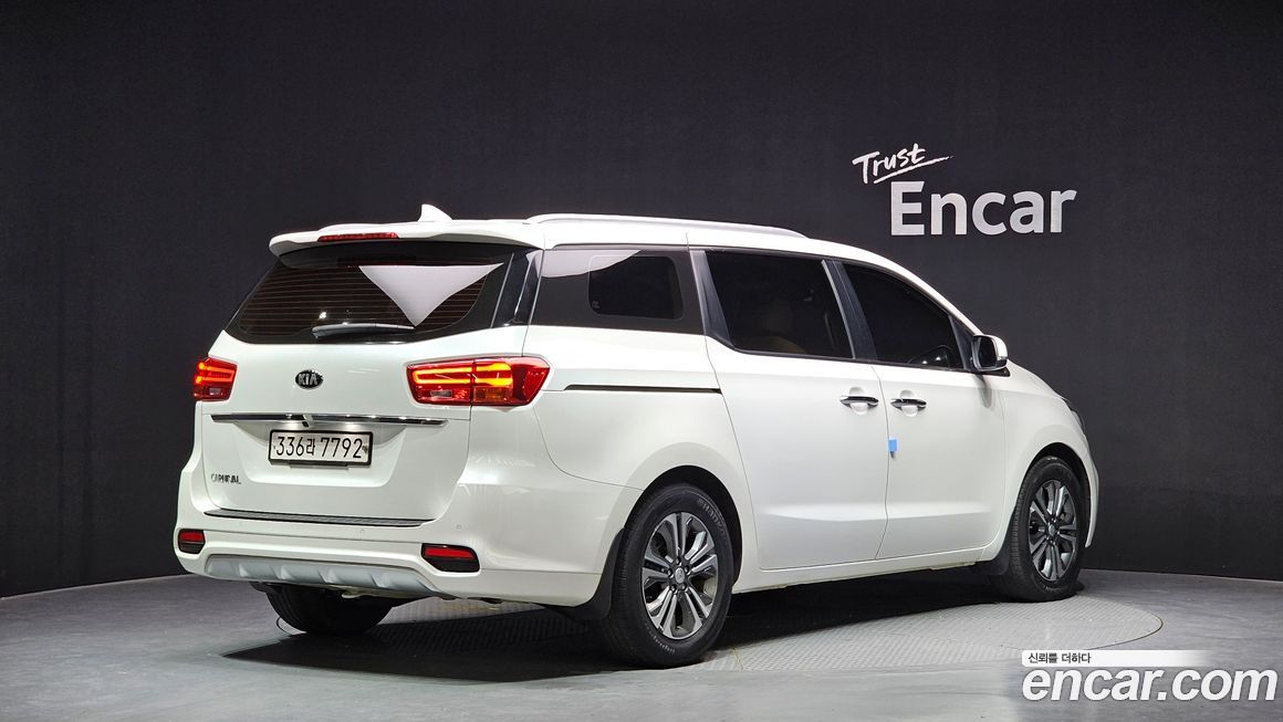 Kia Canival 2019