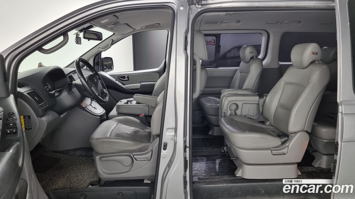 Hyundai Starex 2018