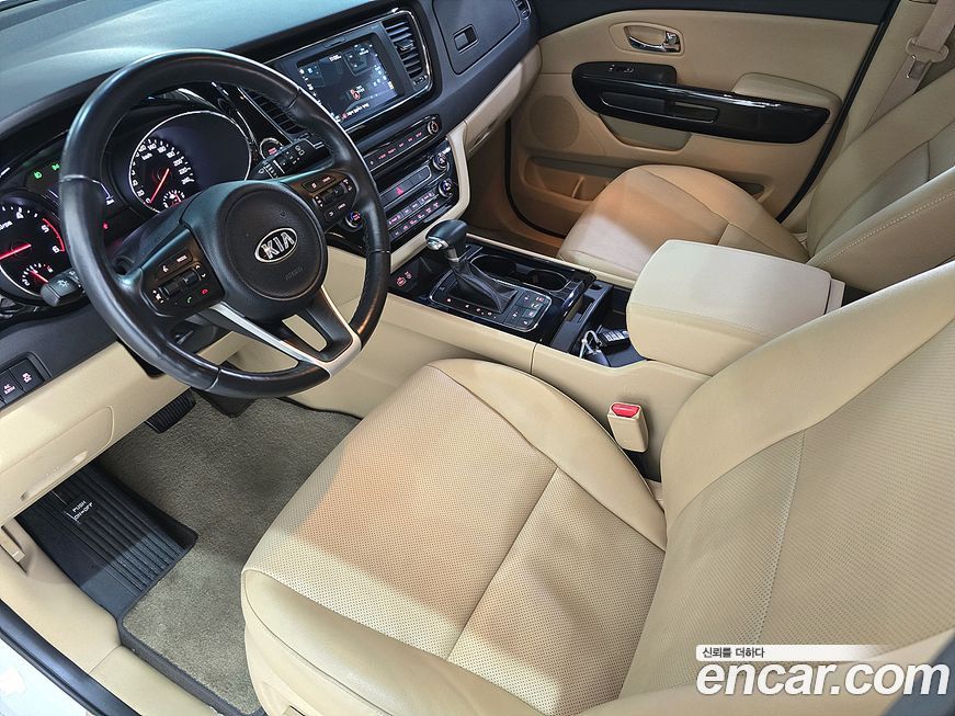 Kia Canival 2018