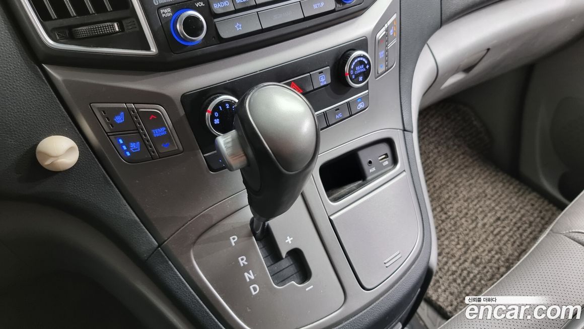 Hyundai Starex 2018