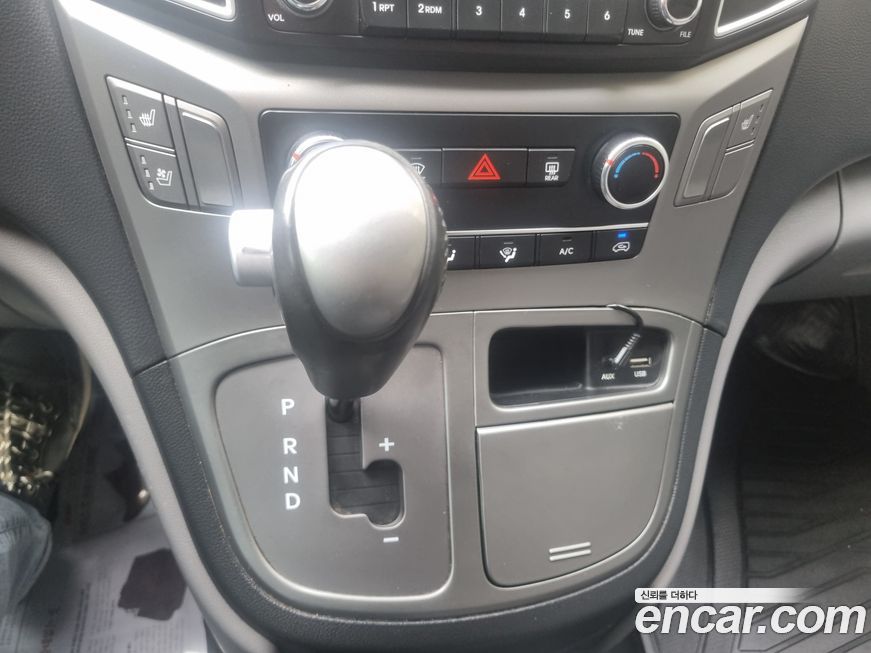Hyundai Starex 2019