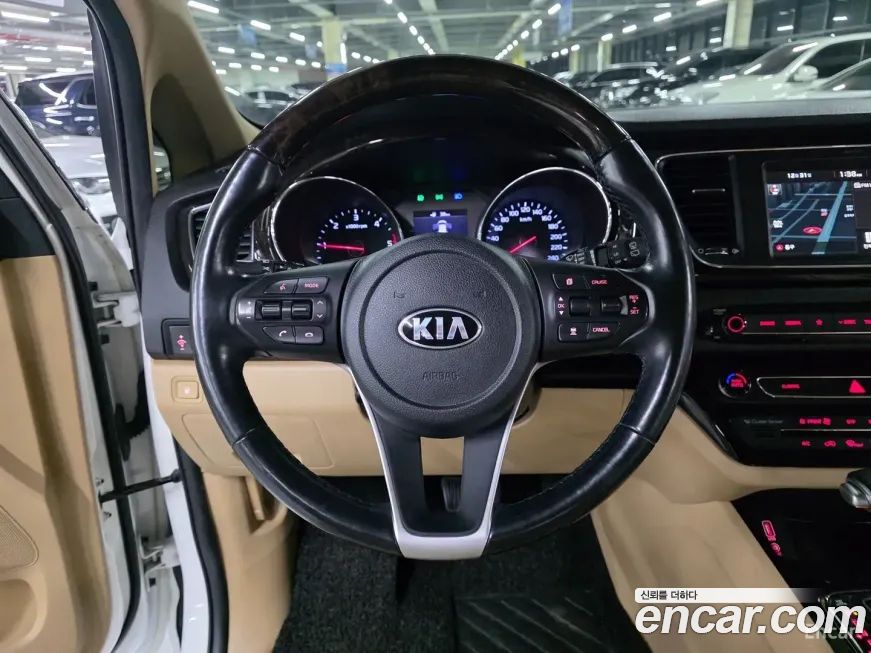 Kia Canival 2020