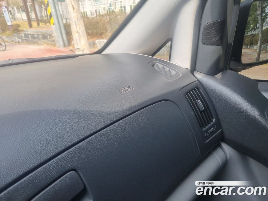 Hyundai Starex 2019