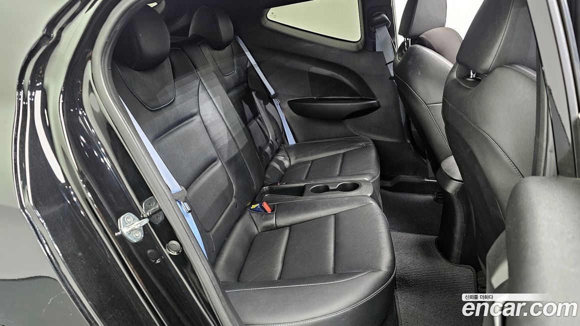 Hyundai Veloster 2021