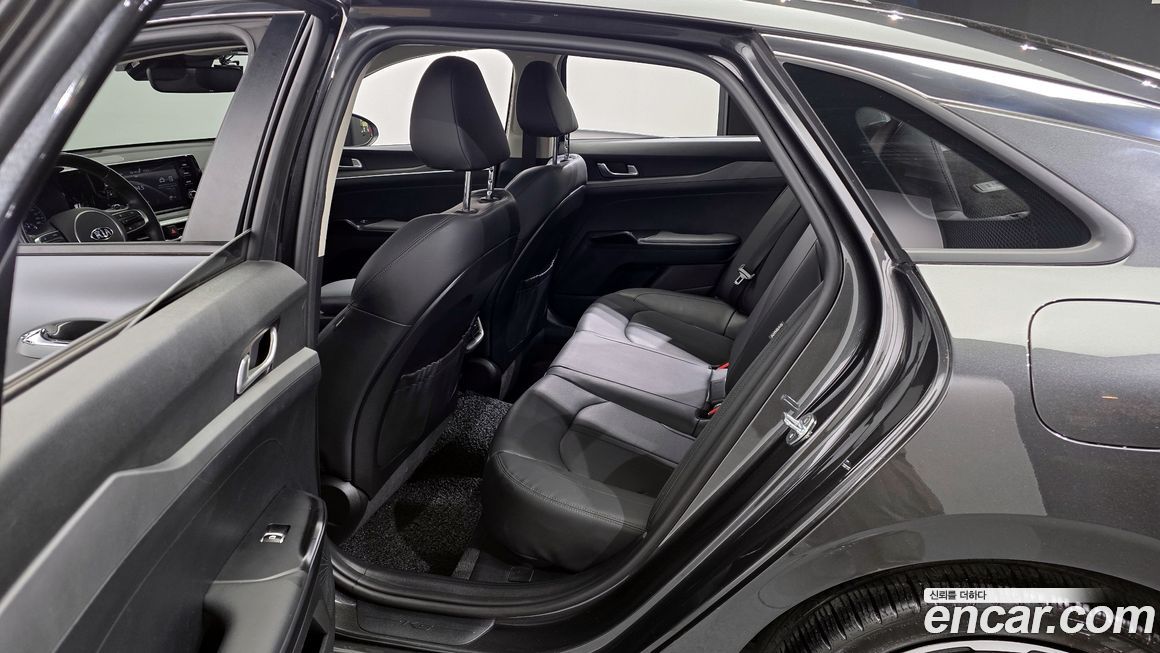 Kia K5 2021