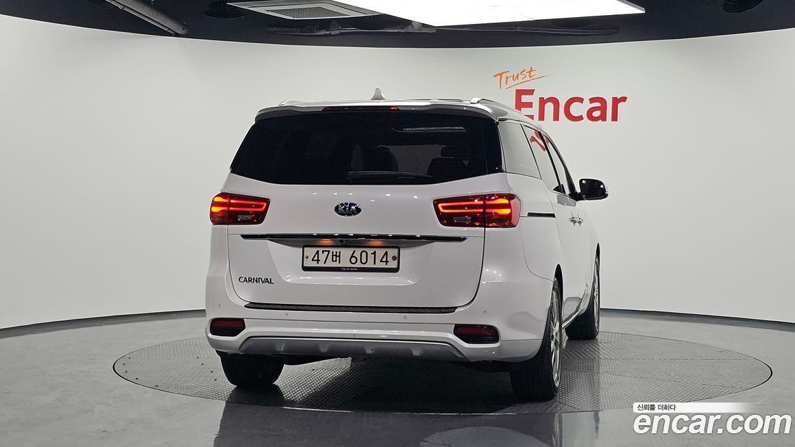 Kia Canival 2019