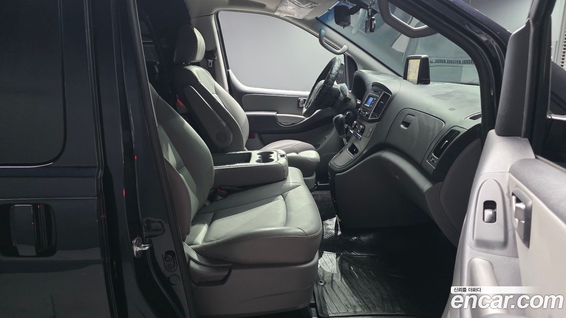 Hyundai Starex 2021