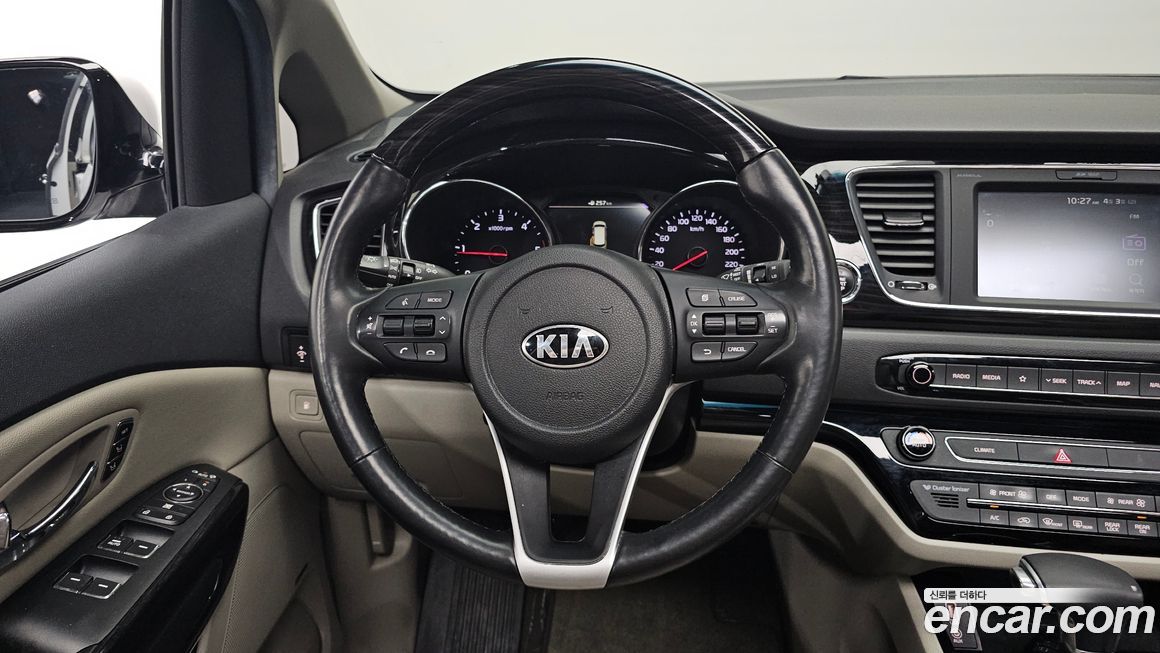 Kia Canival 2019