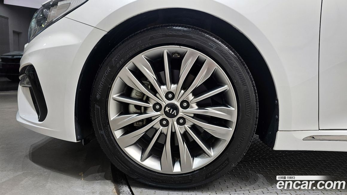 Kia K5 2019