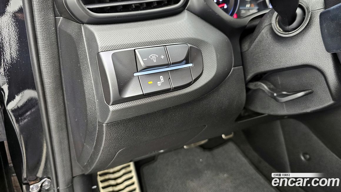 Hyundai Veloster 2021