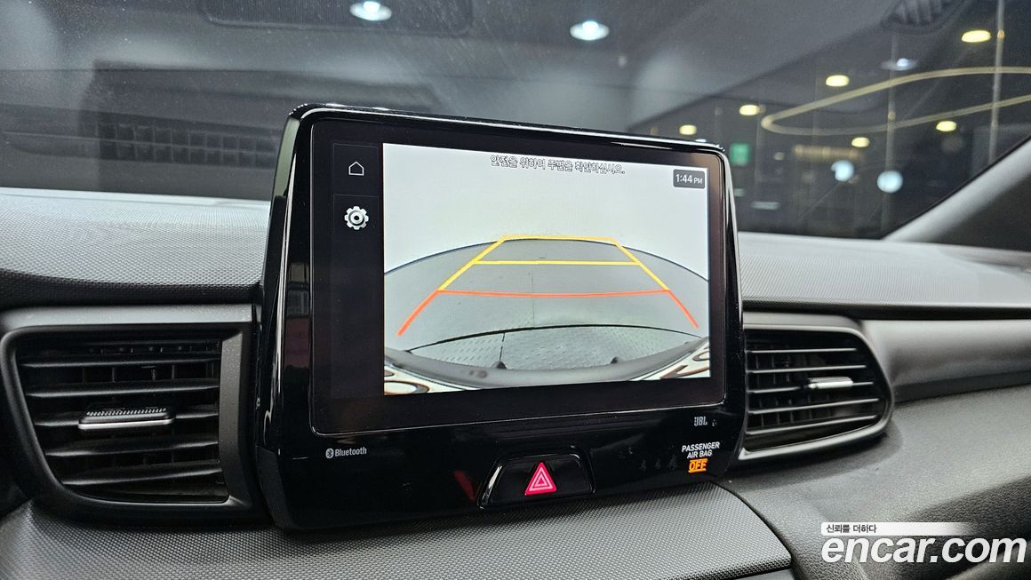 Hyundai Veloster 2021