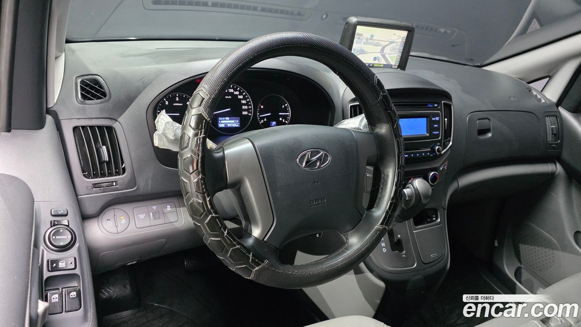Hyundai Starex 2021