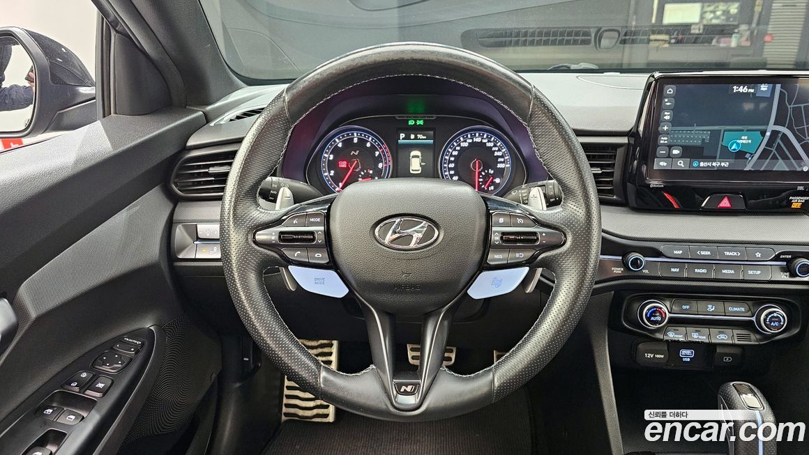 Hyundai Veloster 2021
