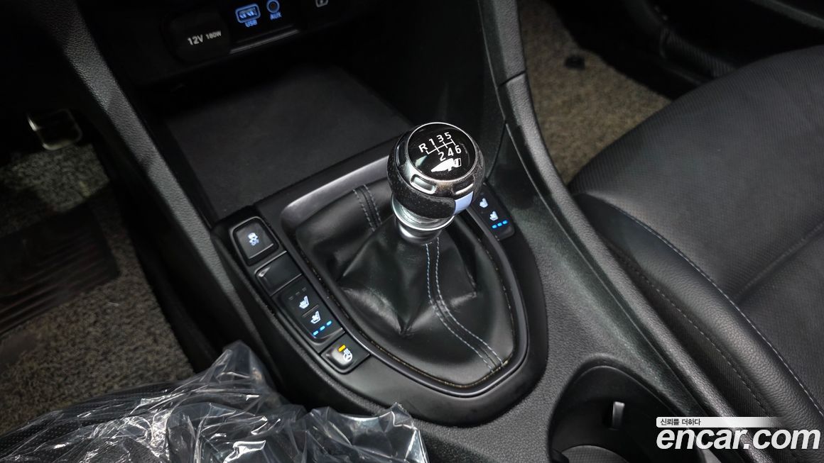 Hyundai Veloster 2019