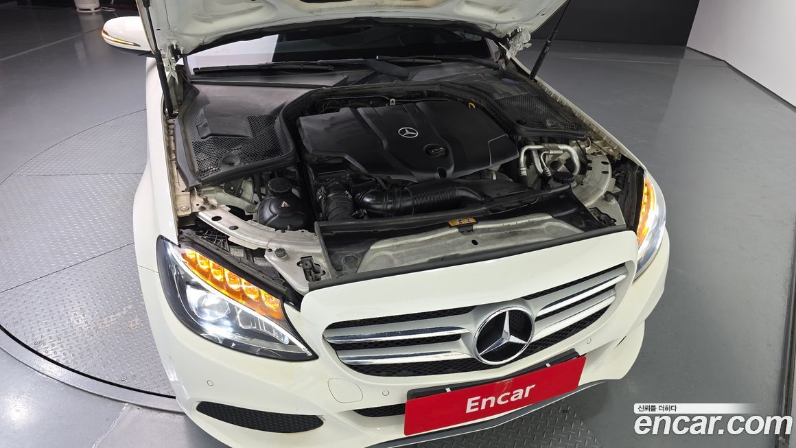 Mercedes-Benz C-Class 2018