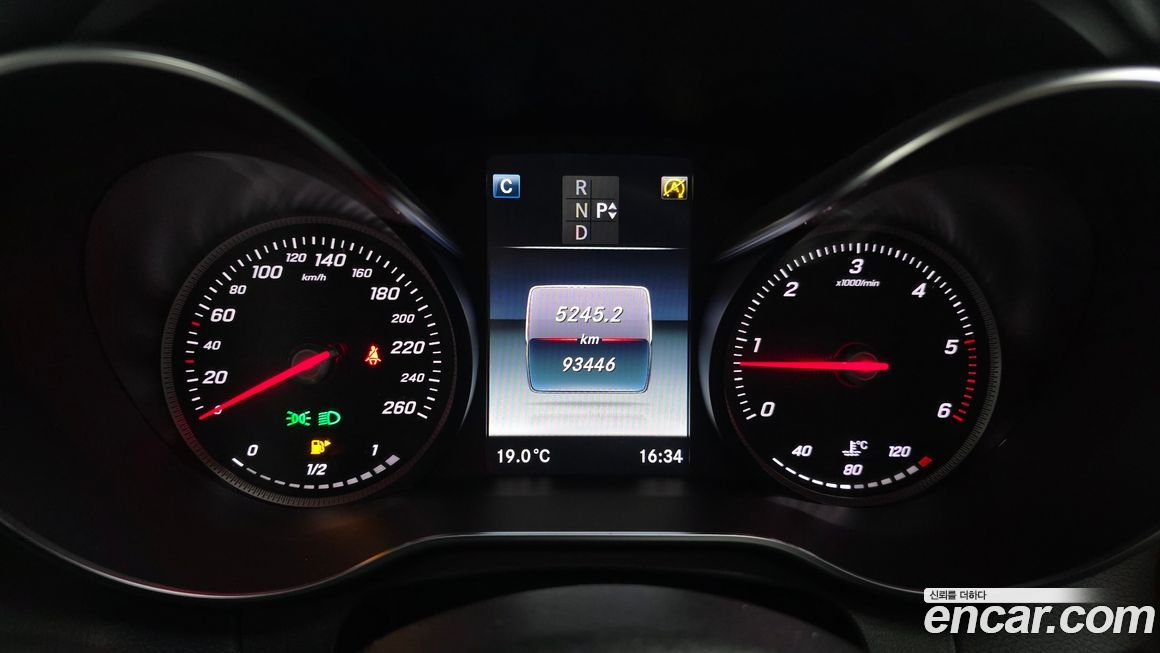 Mercedes-Benz C-Class 2018