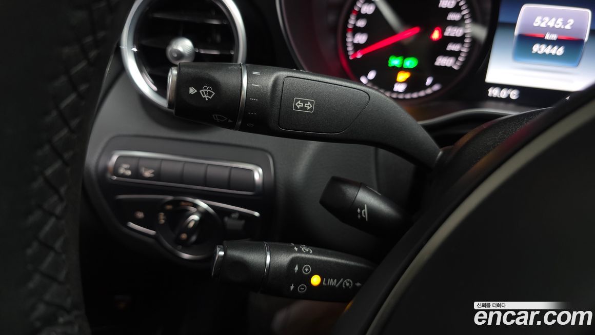 Mercedes-Benz C-Class 2018