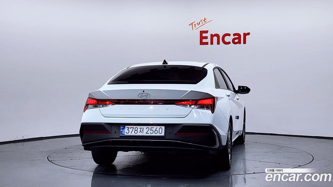 Hyundai AVANTE 2024