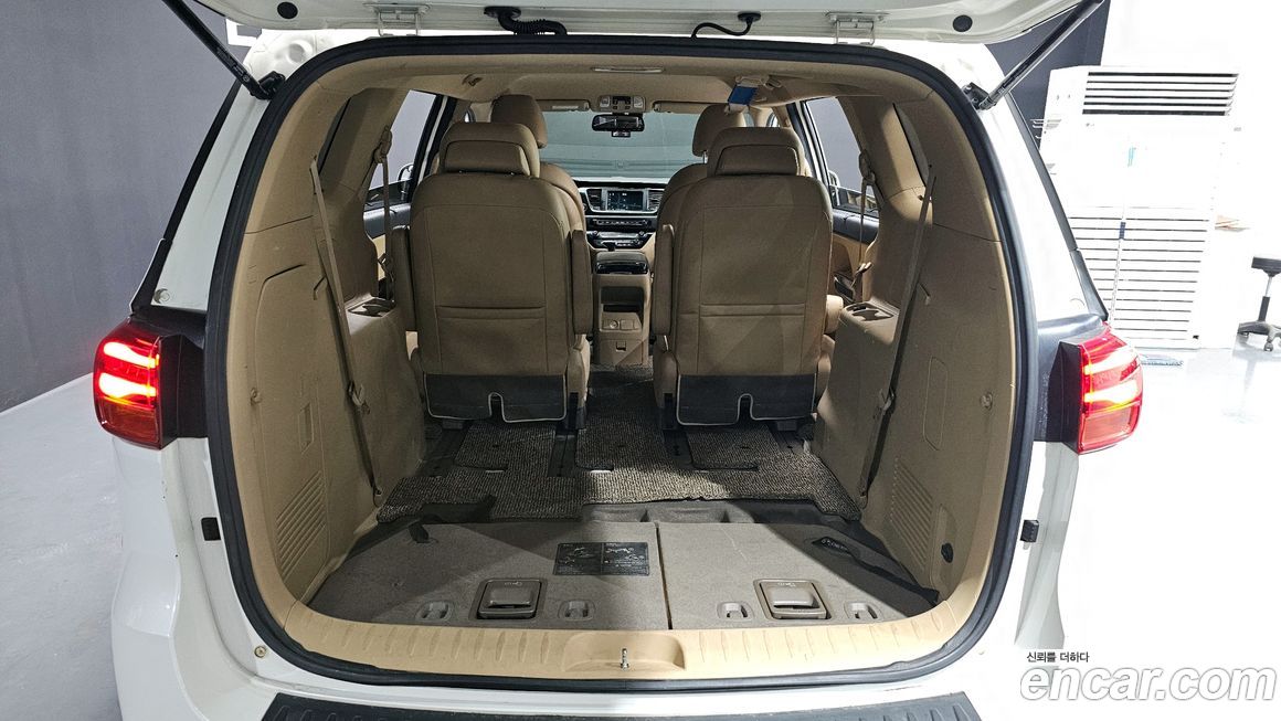 Kia Canival 2019