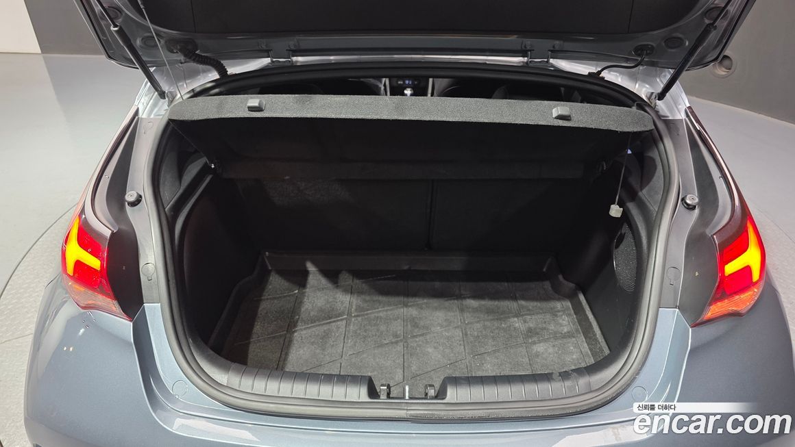 Hyundai Veloster 2019