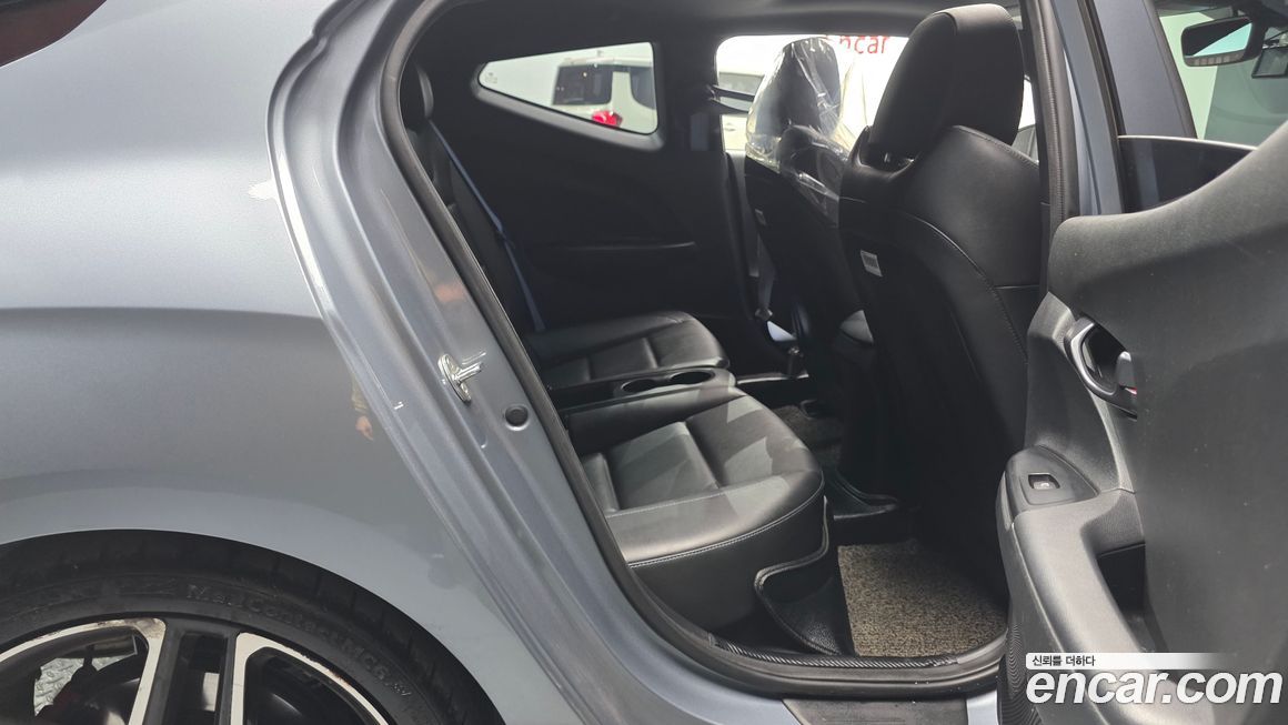 Hyundai Veloster 2019