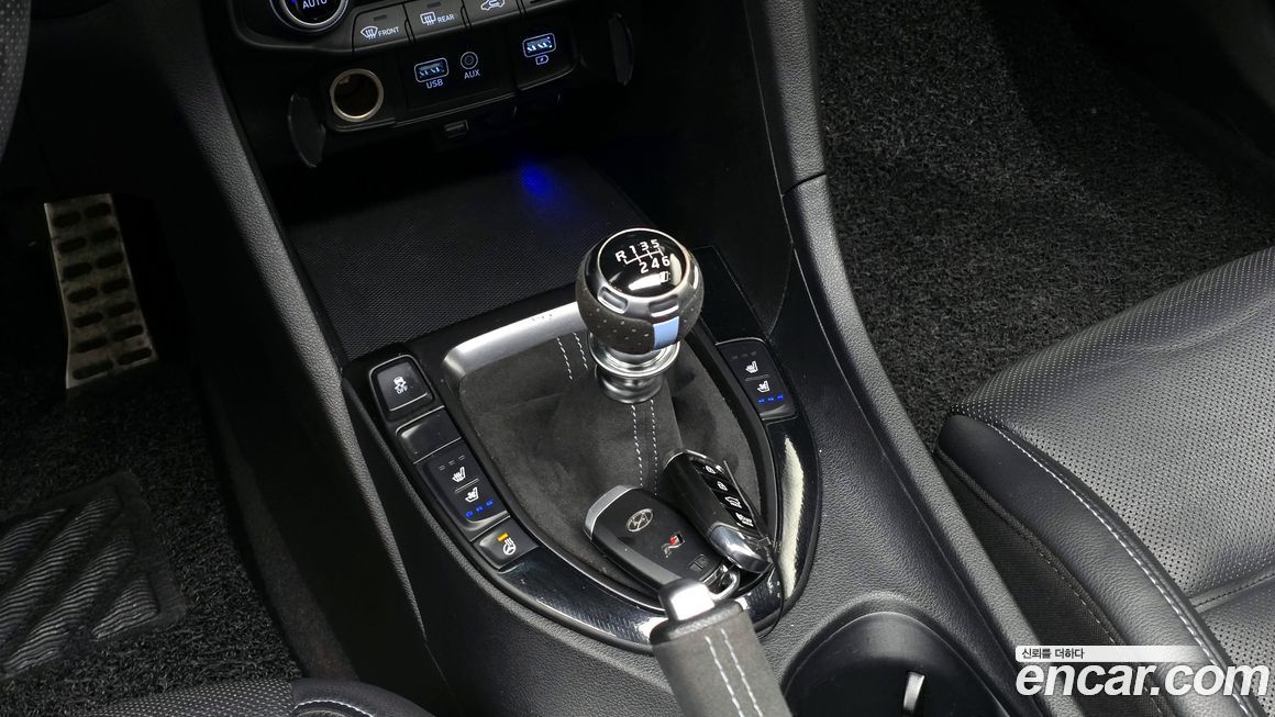 Hyundai Veloster 2019