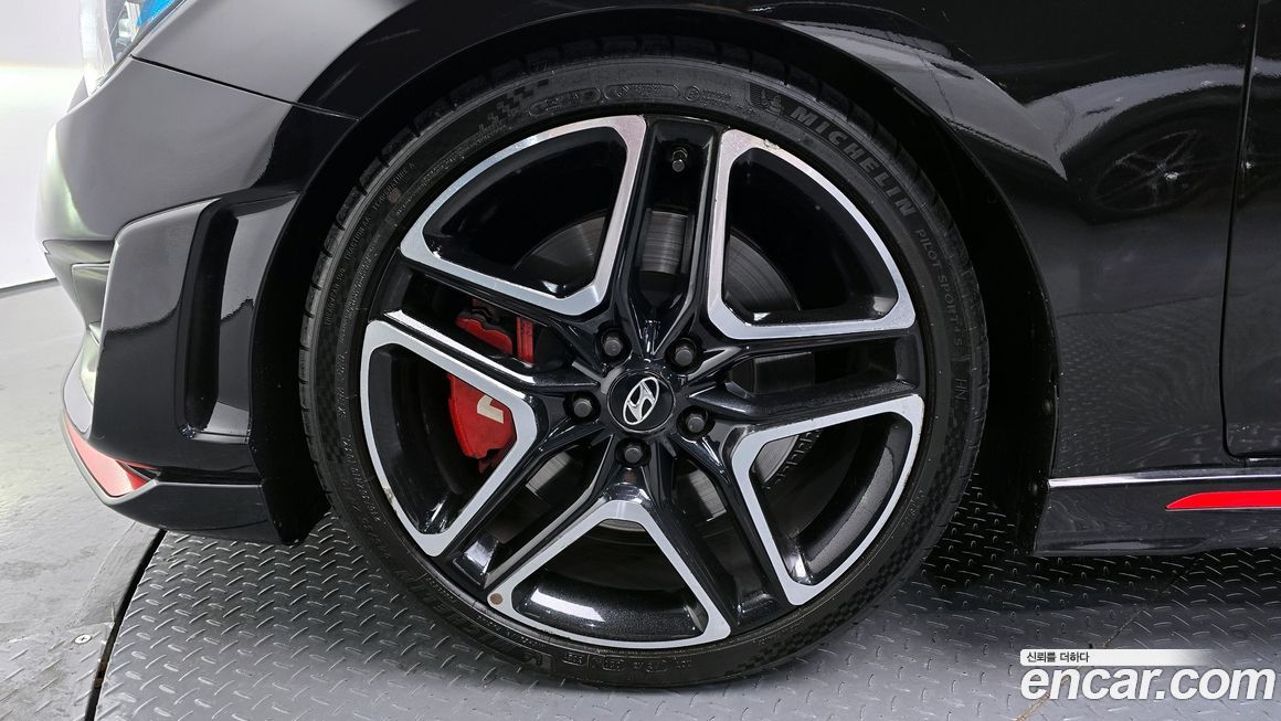 Hyundai Veloster 2019